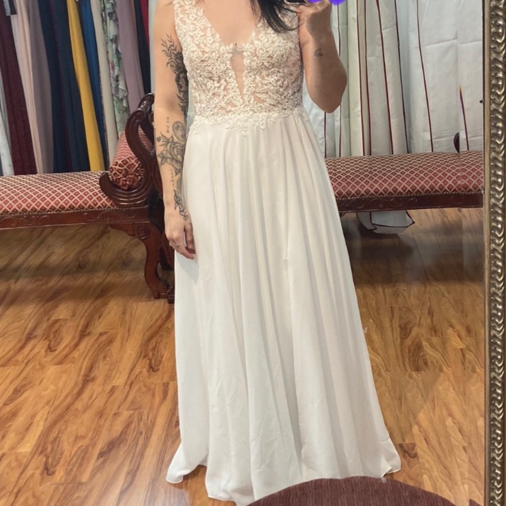 J’adore bridal dress lace with slit